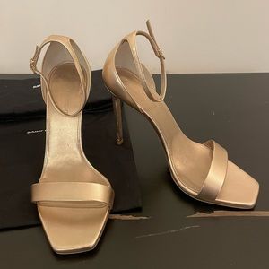 YSL Yves Saint Laurent Metallic Rose Gold Leather Amber Sandals Size 39.5